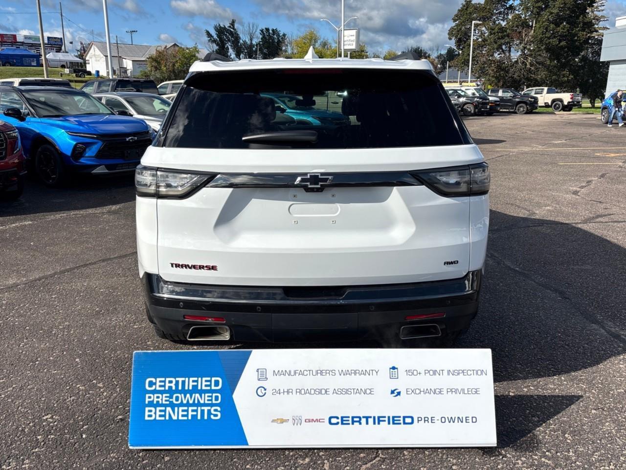 2018 Chevrolet Traverse Premier Used 7 Passenger V6 AWD SUV with Heated and Ventilated Front Seats, Heated Steering Wheel, Power Sunroof and a Colour Touchscreen Radio with Navigation and Apple CarPlay, Android Auto Photo4