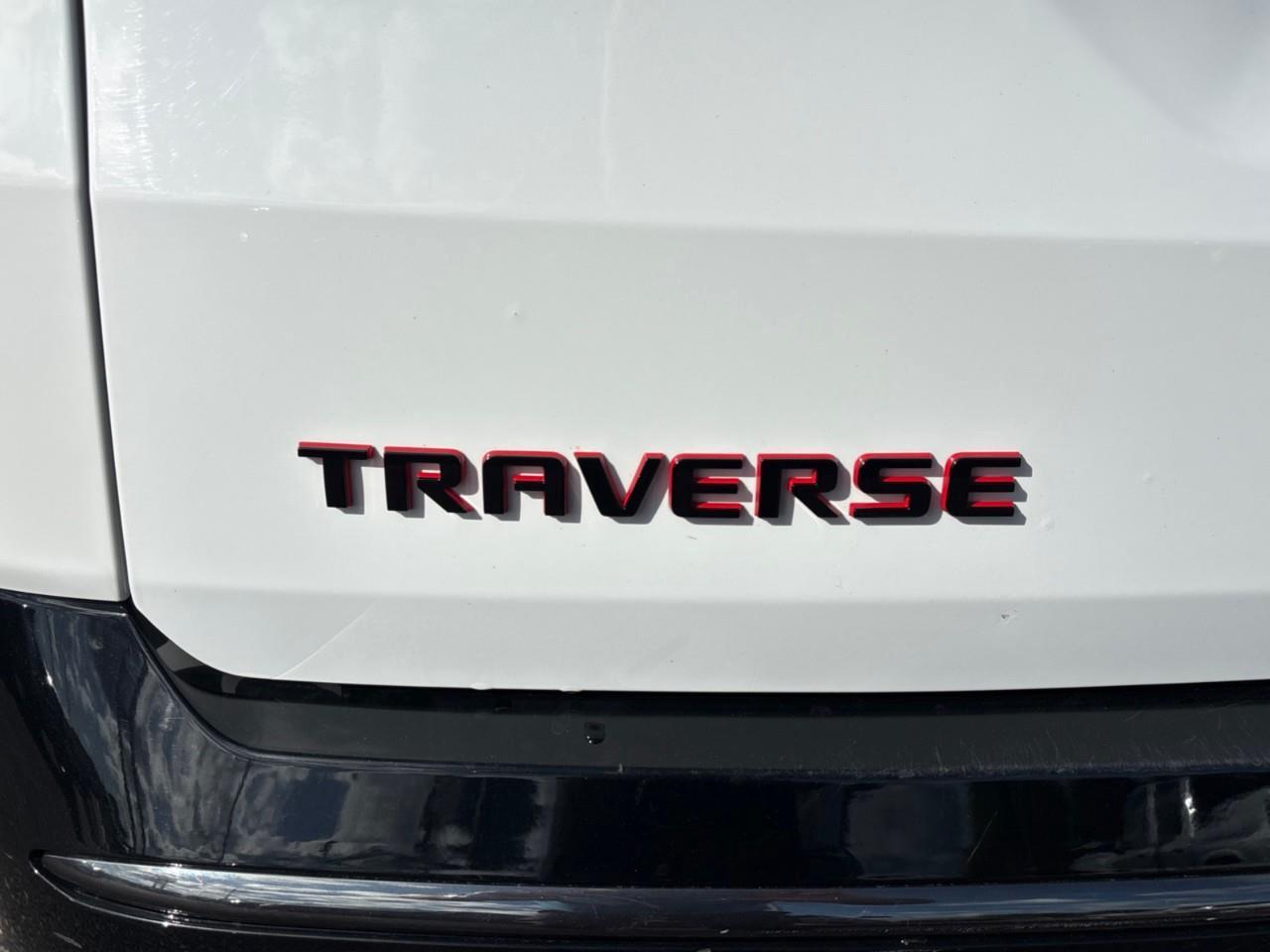 2018 Chevrolet Traverse Premier Used 7 Passenger V6 AWD SUV with Heated and Ventilated Front Seats, Heated Steering Wheel, Power Sunroof and a Colour Touchscreen Radio with Navigation and Apple CarPlay, Android Auto Photo
