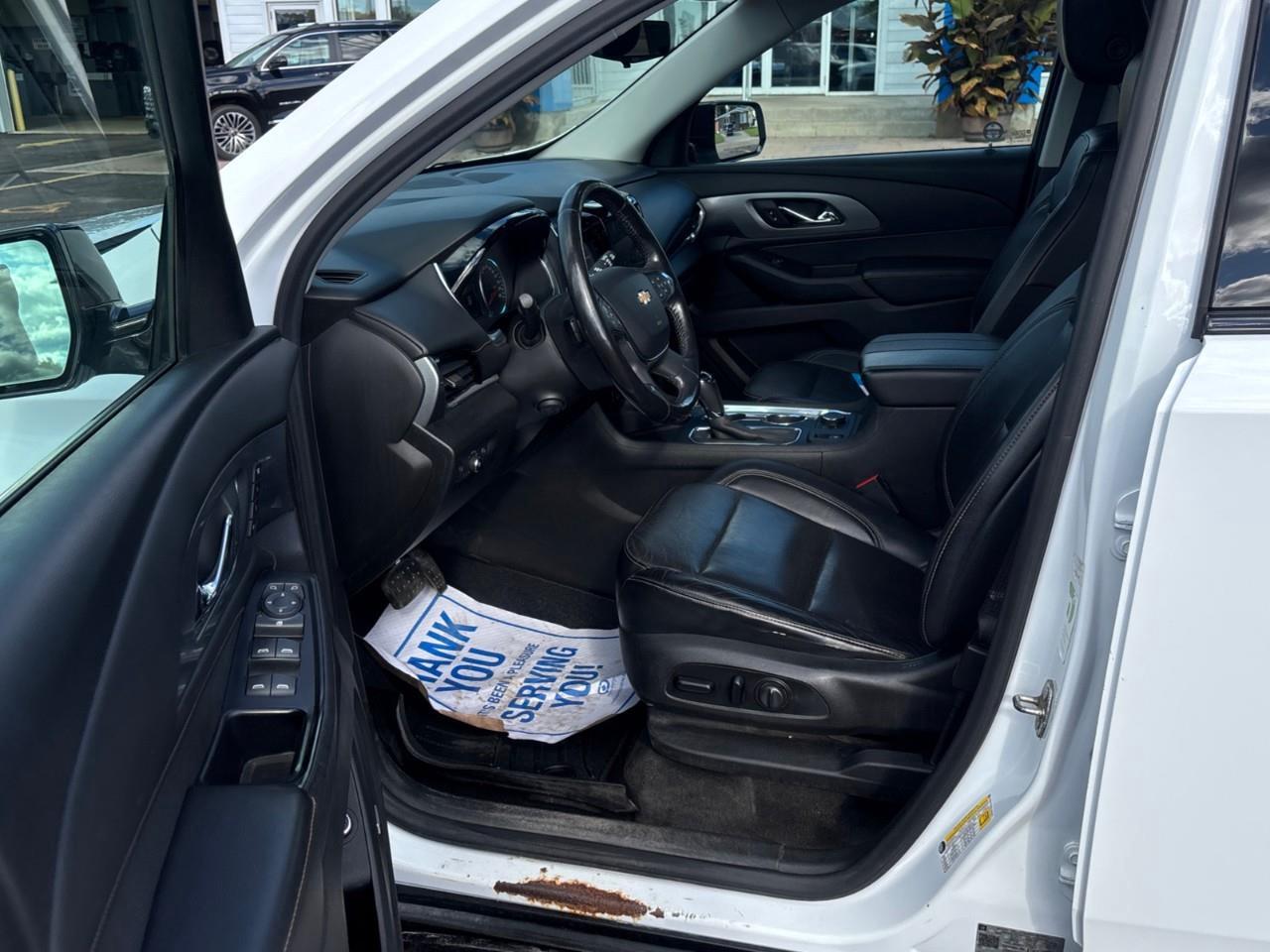 2018 Chevrolet Traverse Premier Used 7 Passenger V6 AWD SUV with Heated and Ventilated Front Seats, Heated Steering Wheel, Power Sunroof and a Colour Touchscreen Radio with Navigation and Apple CarPlay, Android Auto Photo