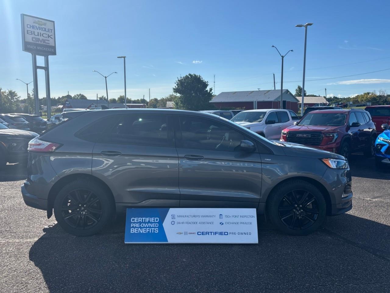 2022 Ford Edge ST Line Photo1