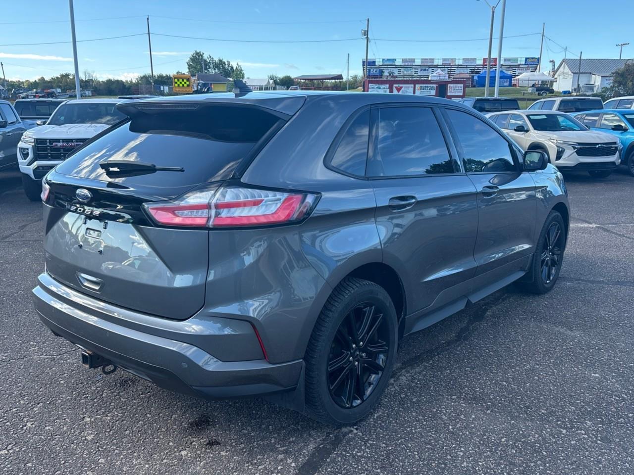 2022 Ford Edge ST Line Photo