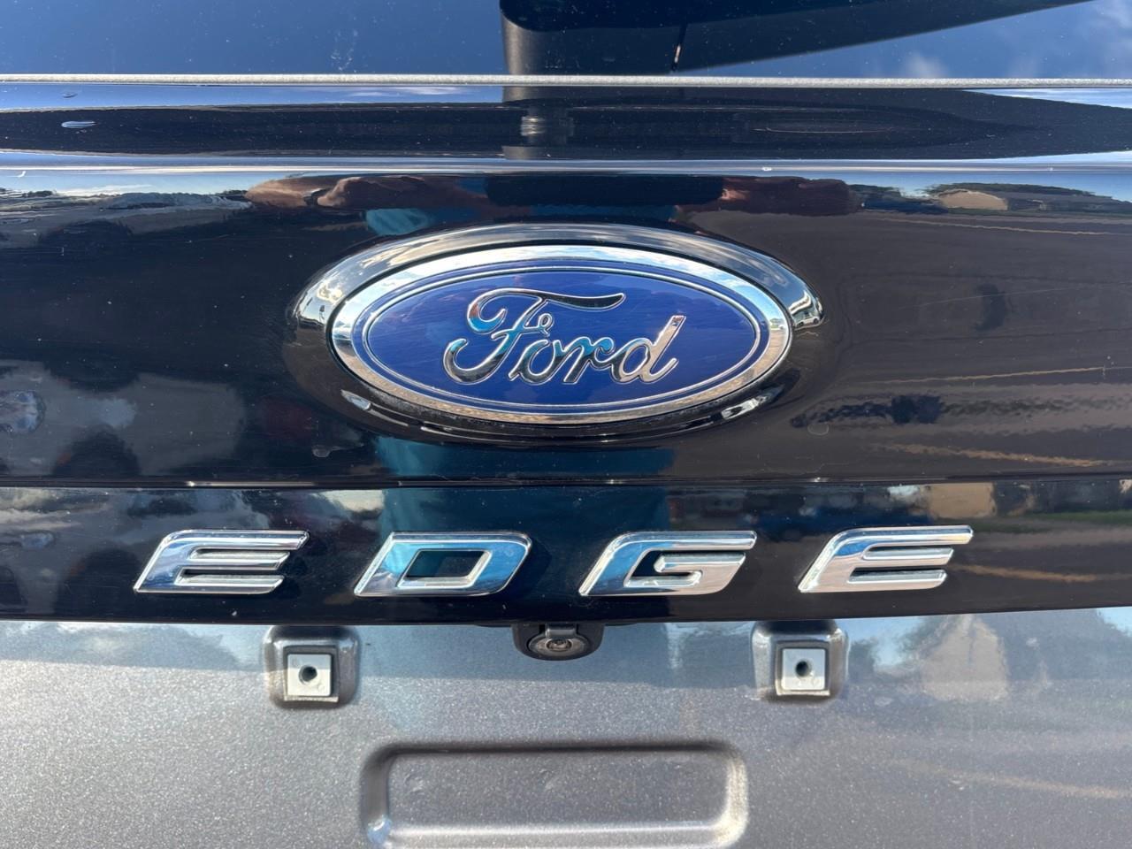 2022 Ford Edge ST Line Photo