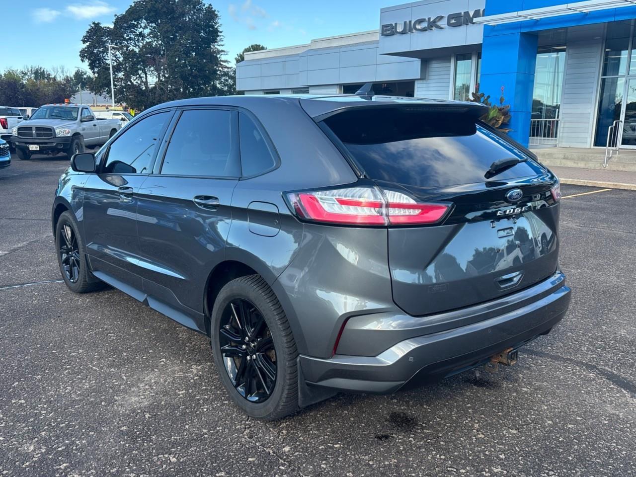 2022 Ford Edge ST Line Photo