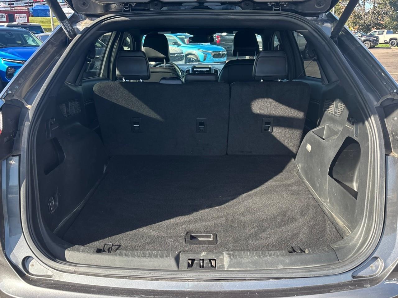 2022 Ford Edge ST Line Photo