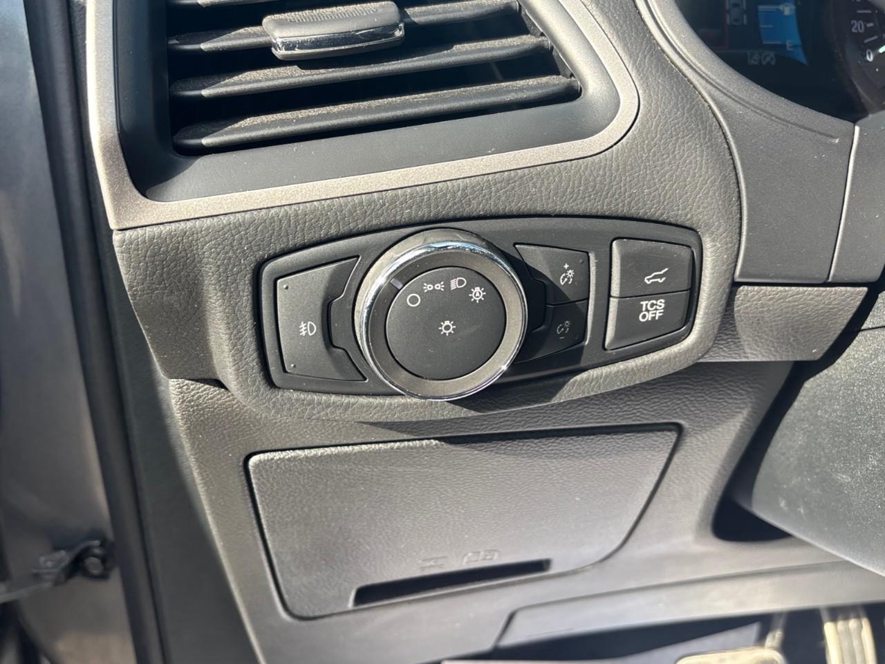 2022 Ford Edge ST Line Photo