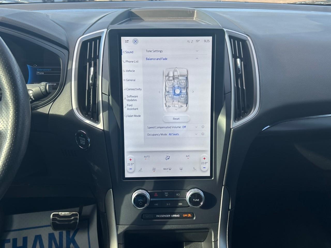 2022 Ford Edge ST Line Photo