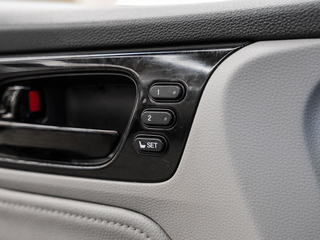 2019 Honda Odyssey TOURING RES | Nav | Leather | Sunroof | CarPlay
