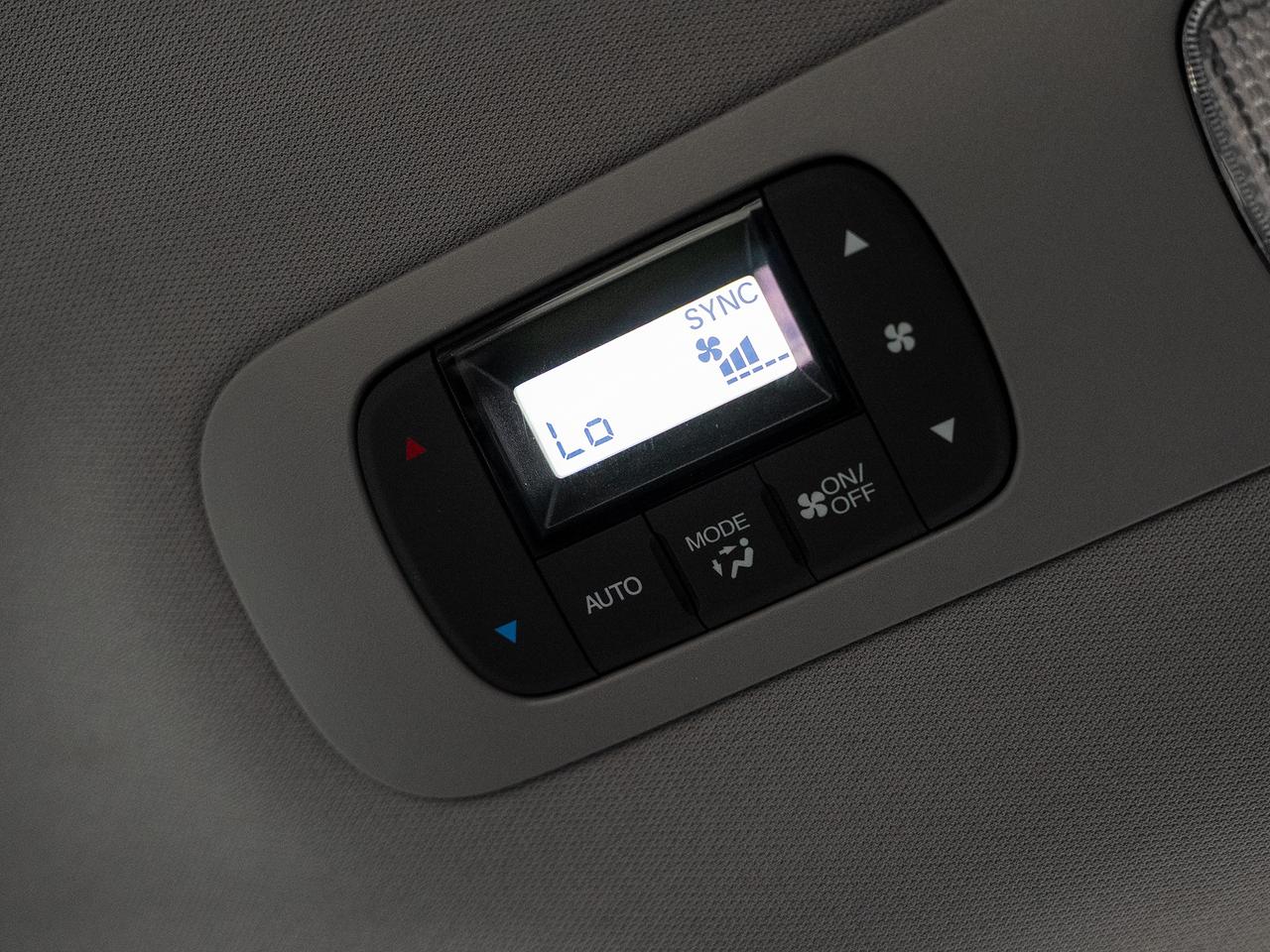 2019 Honda Odyssey TOURING | Nav | Leather | Sunroof | BSM | CarPlay Photo