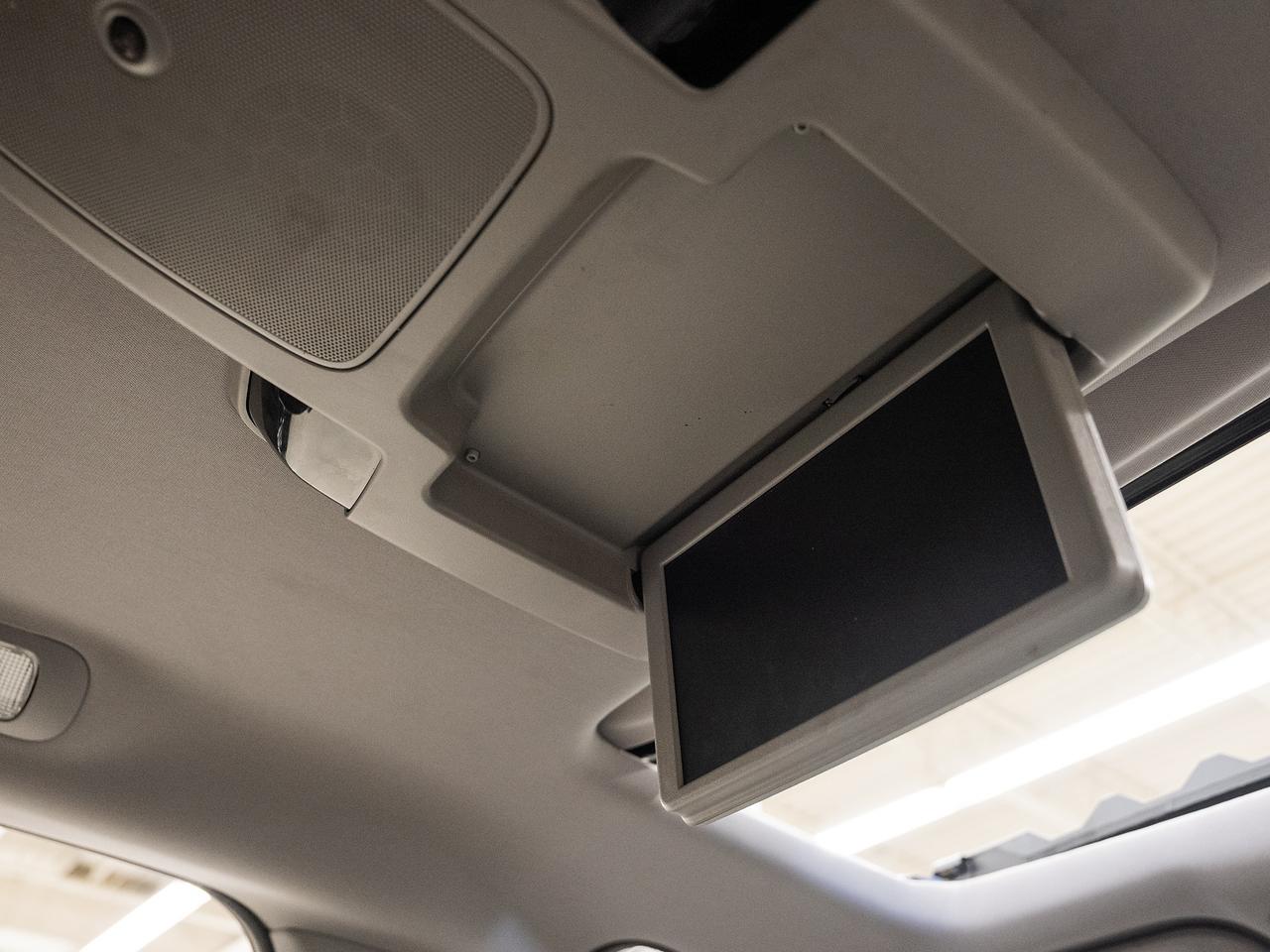 2019 Honda Odyssey TOURING | Nav | Leather | Sunroof | BSM | CarPlay Photo