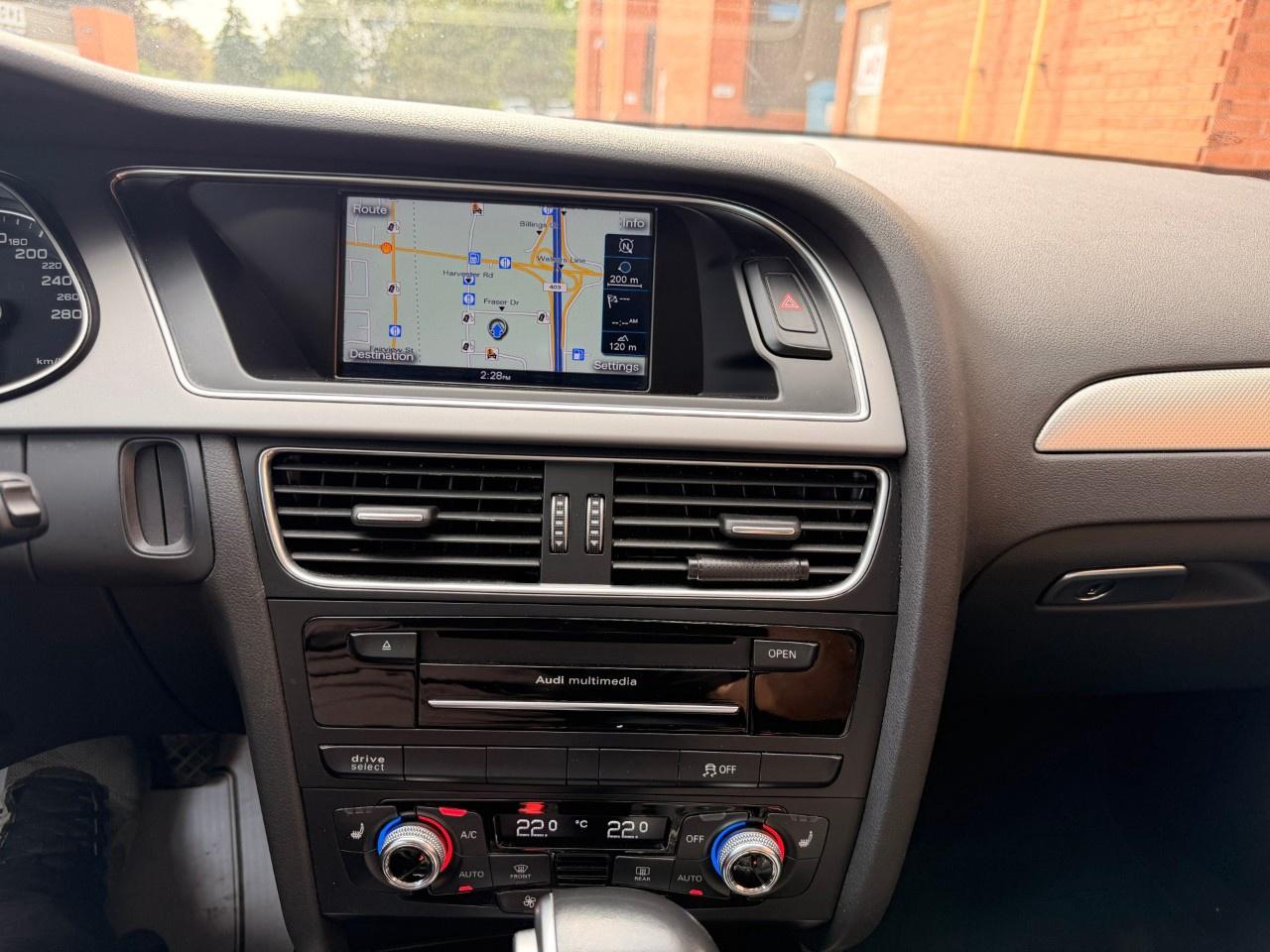 2015 Audi A4 4dr Sdn Auto Technik plus quattro Photo