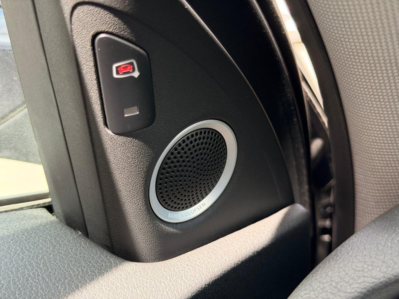 2015 Audi A4 4dr Sdn Auto Technik plus quattro Photo