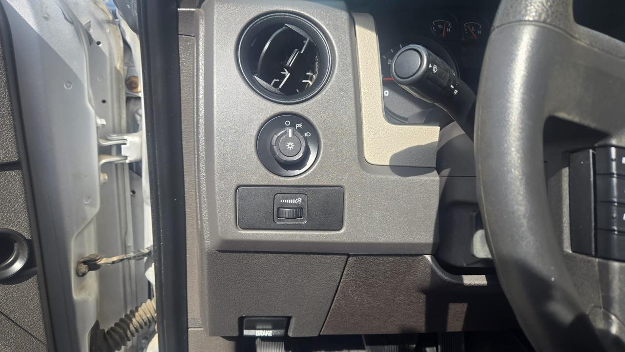 2010 Ford F-150 XL w/Midbox Prep Photo