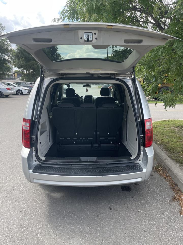 2010 Dodge Grand Caravan SE     RUST PROOFED AND UNDERCOATED Photo