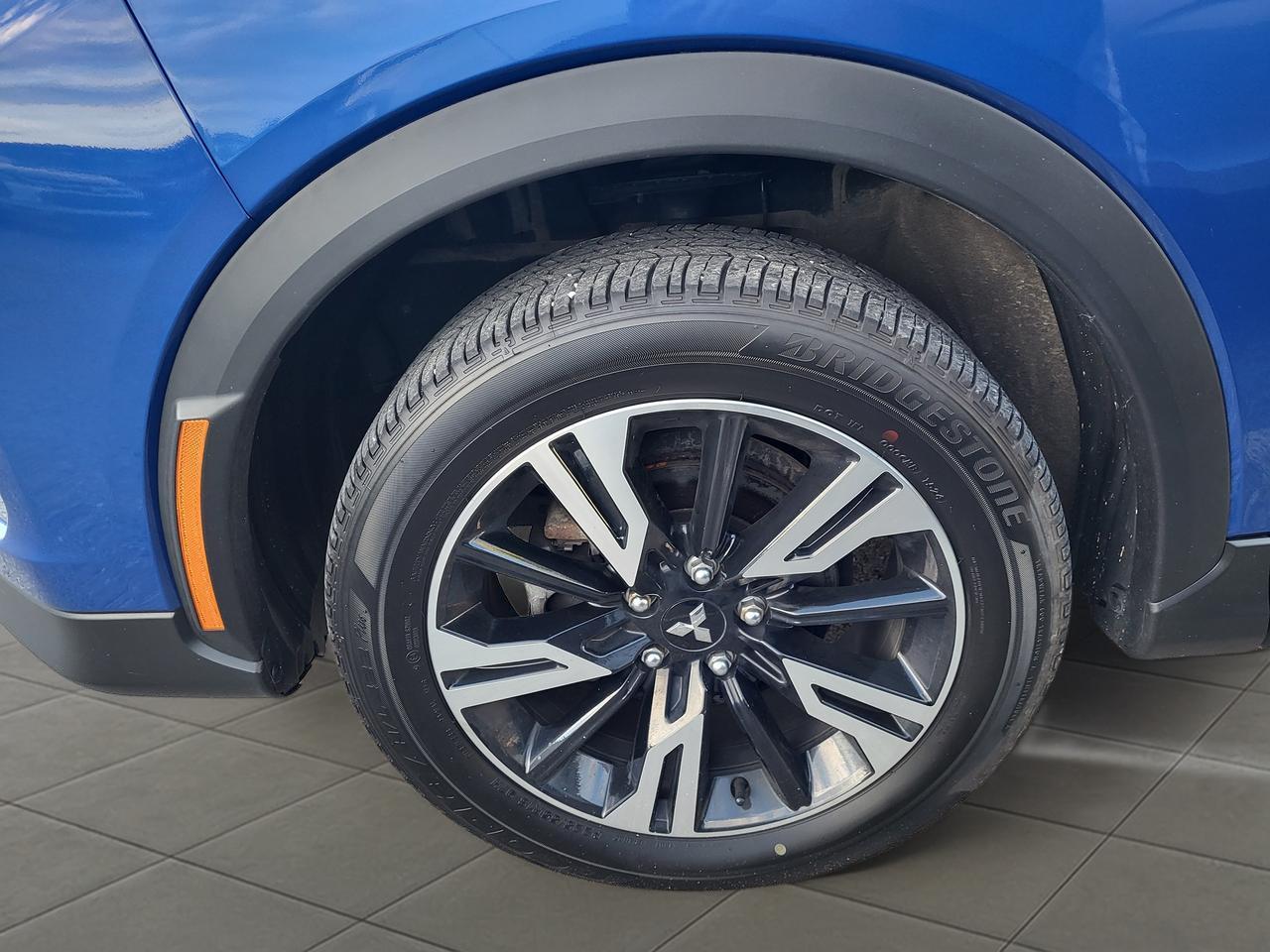 2024 Mitsubishi Eclipse Cross ES S-AWC Photo
