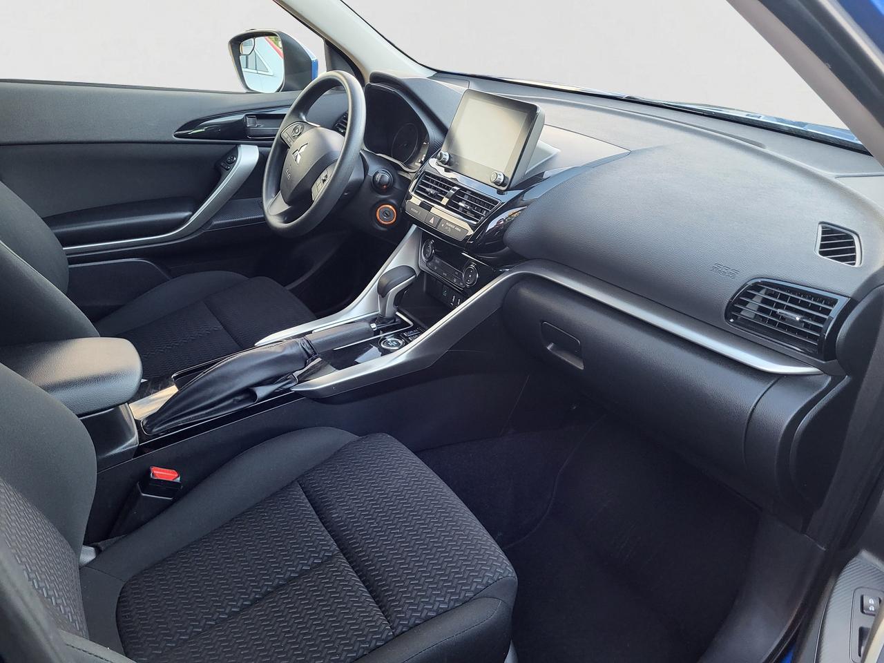 2024 Mitsubishi Eclipse Cross ES S-AWC Photo