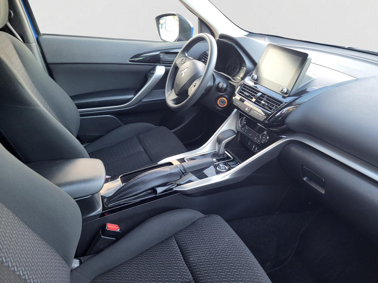 2024 Mitsubishi Eclipse Cross ES S-AWC Photo