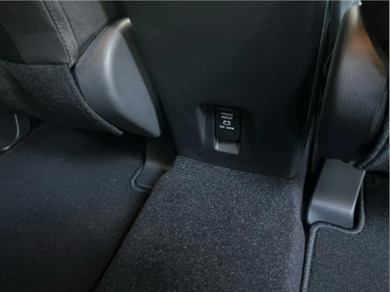 2024 Mitsubishi Eclipse Cross ES S-AWC Photo