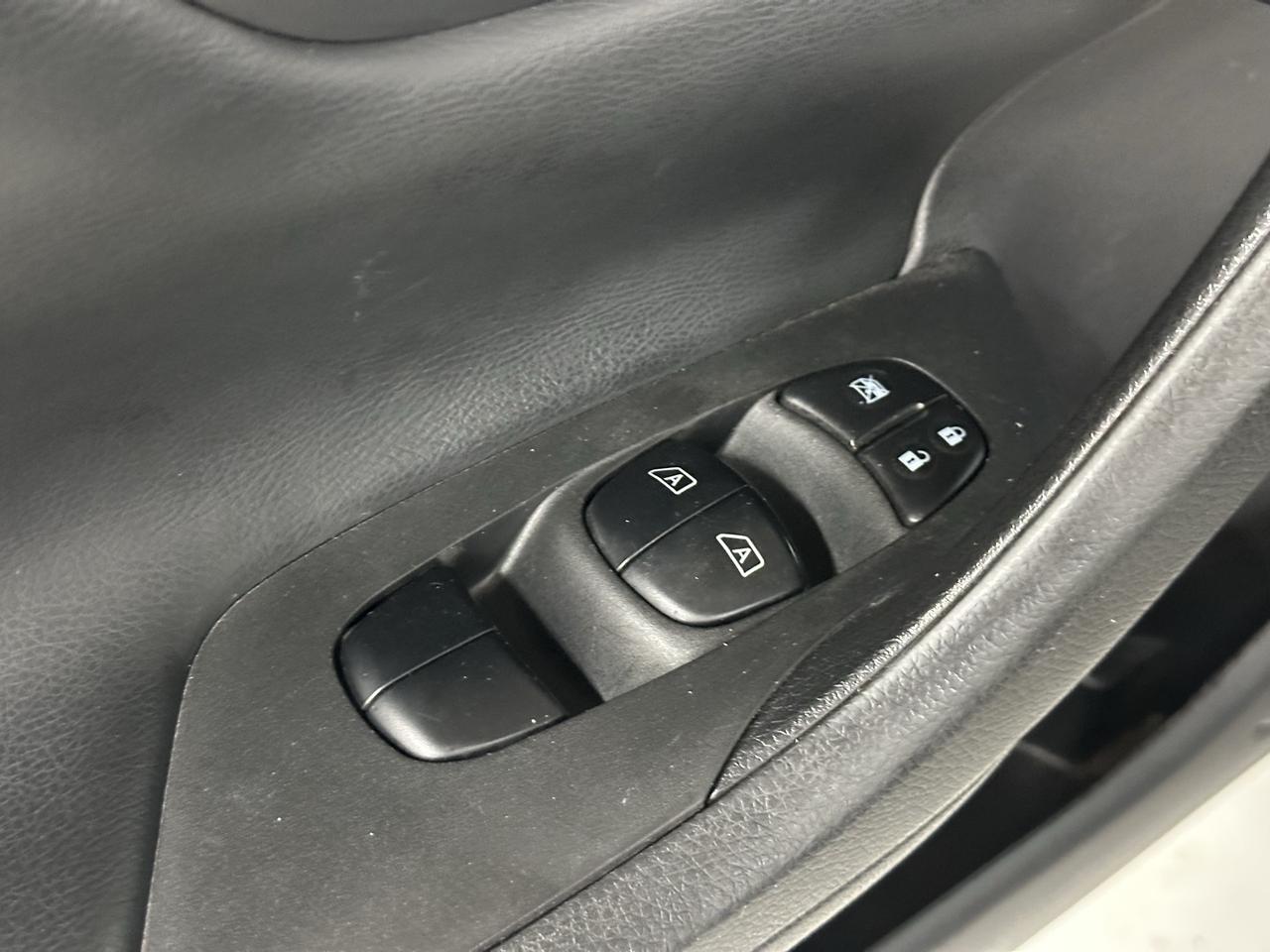 2017 Nissan Altima 2.5 SV Photo
