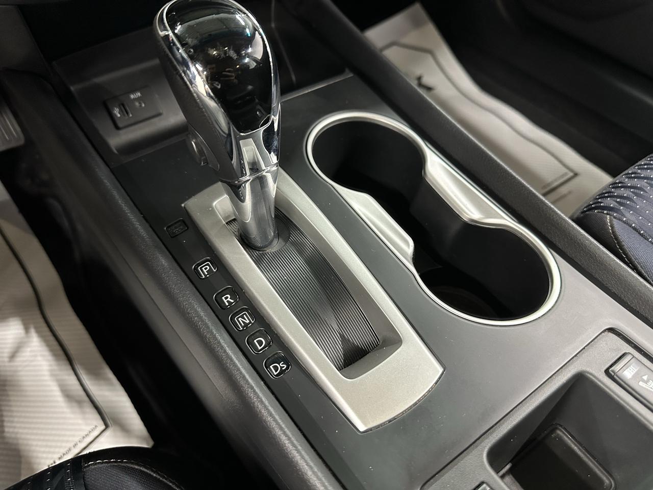 2017 Nissan Altima 2.5 SV Photo