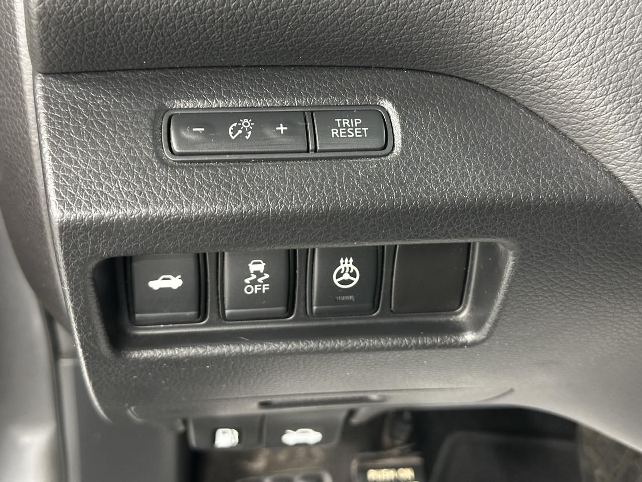 2017 Nissan Altima 2.5 SV Photo