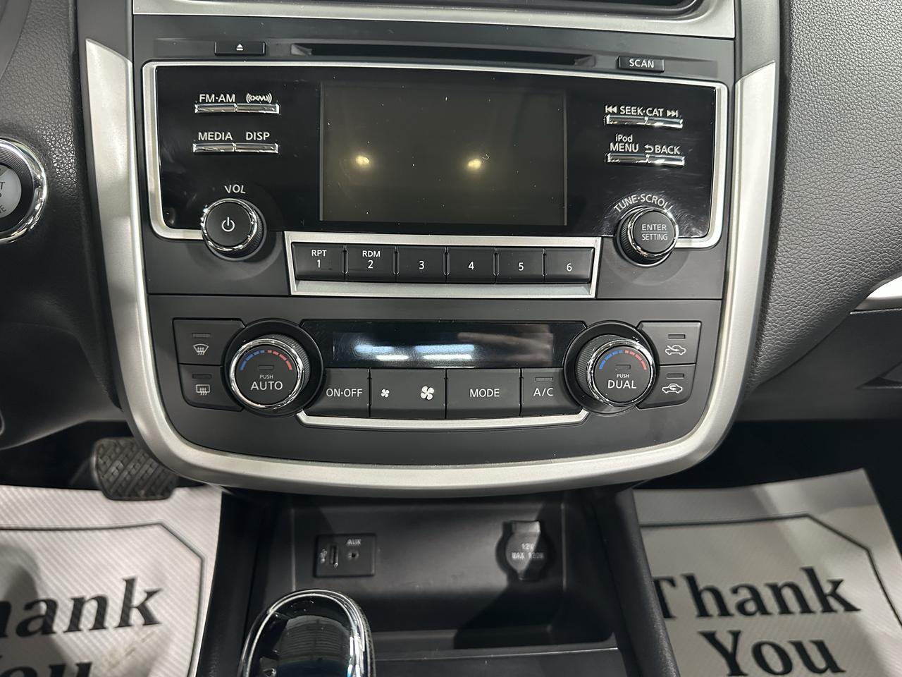 2017 Nissan Altima 2.5 SV Photo