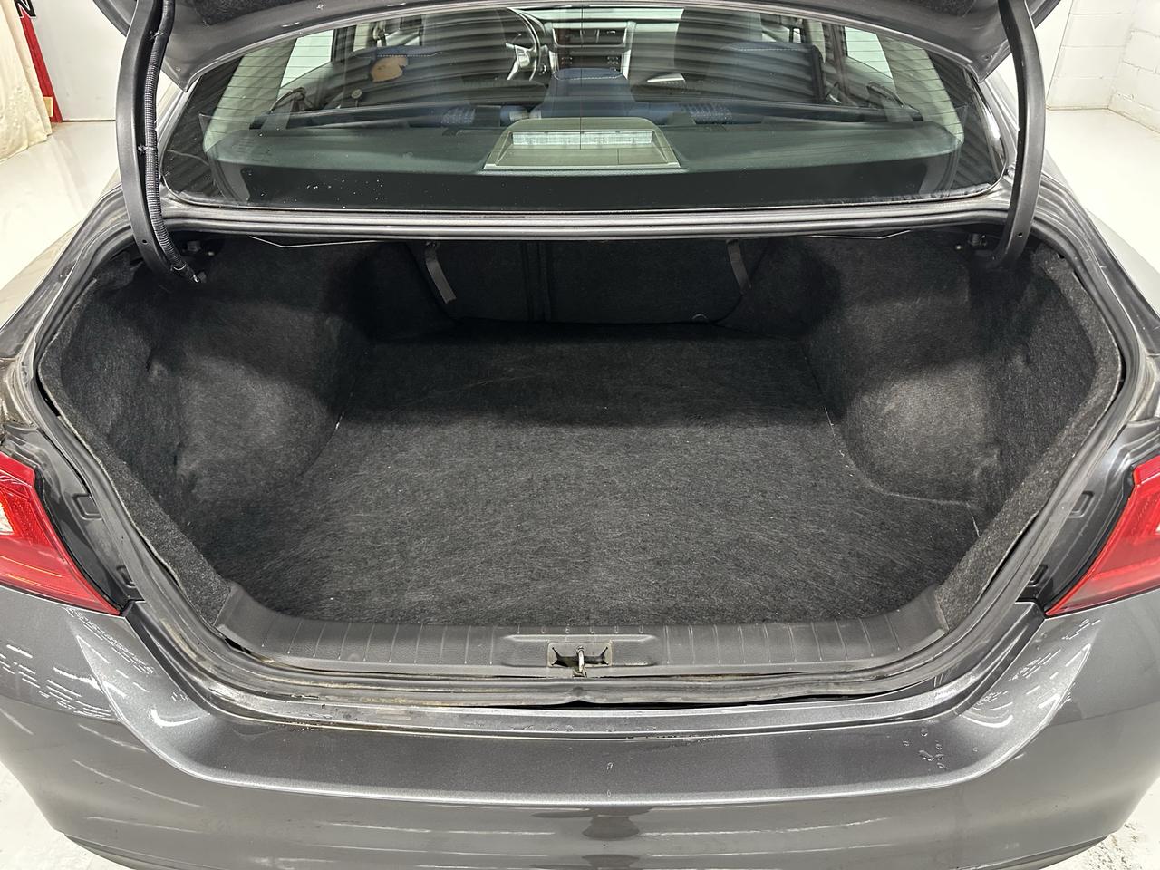 2017 Nissan Altima 2.5 SV Photo