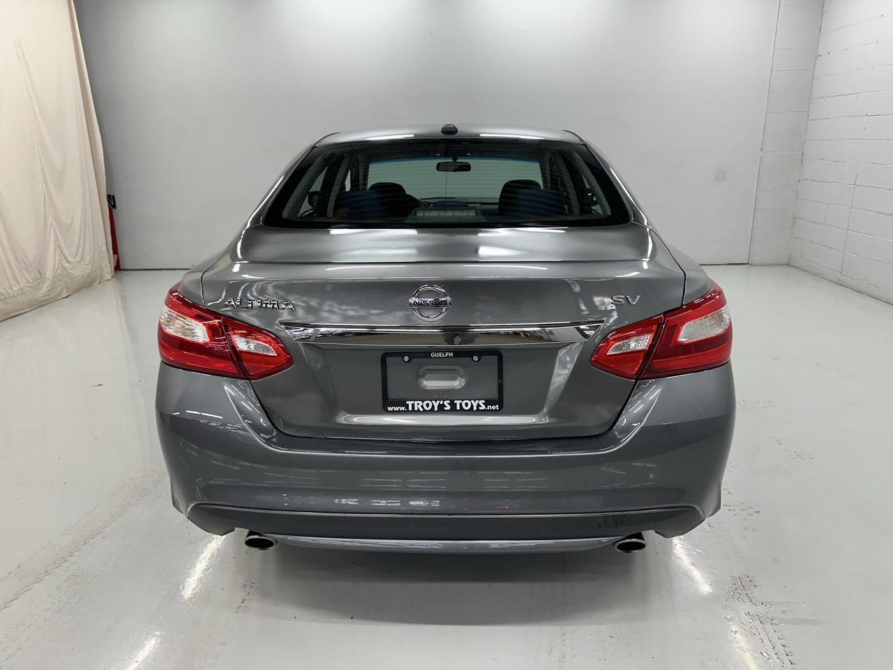 2017 Nissan Altima 2.5 SV Photo