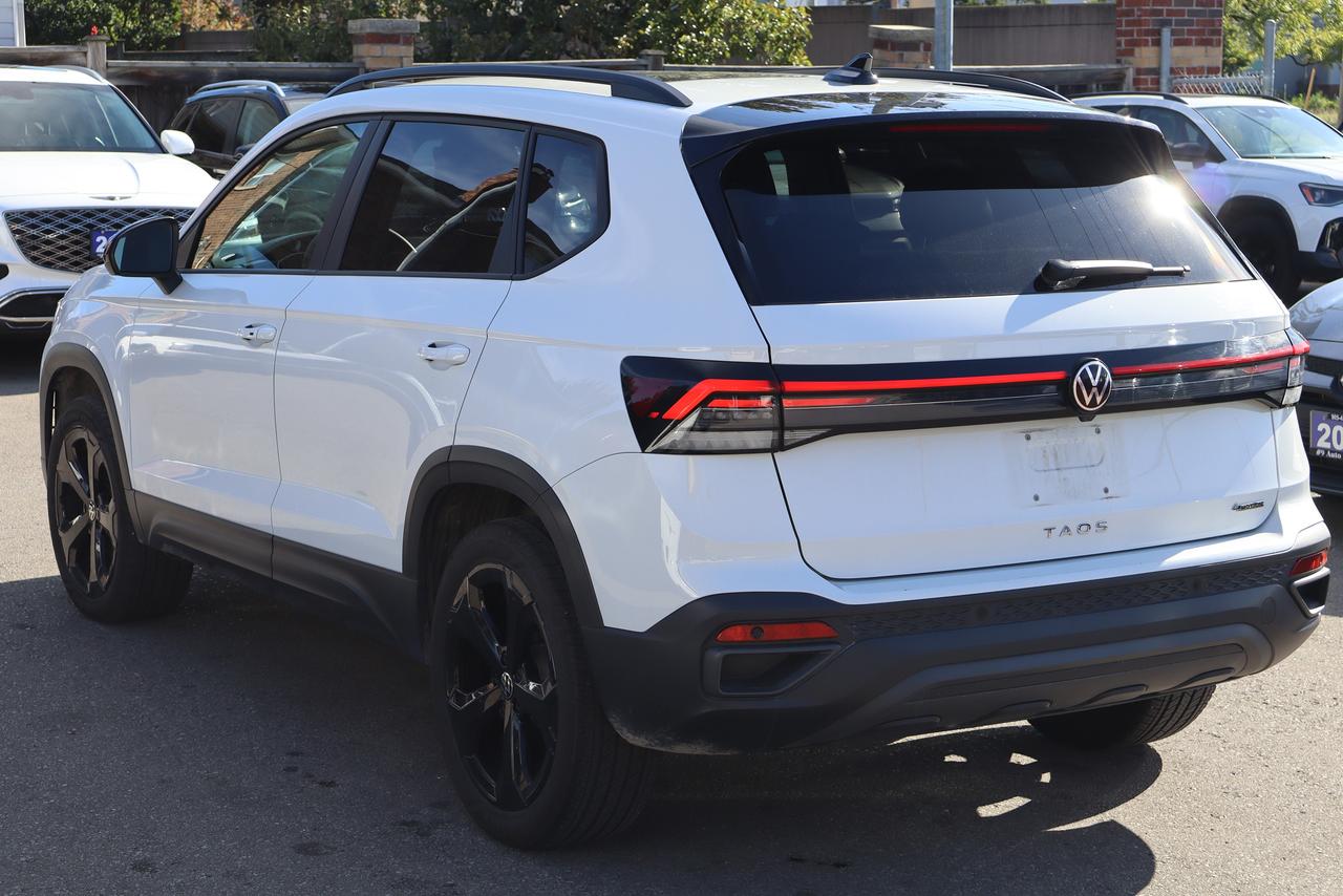 2026 Volkswagen Taos Comfortline Black Edition 4MOTION Photo