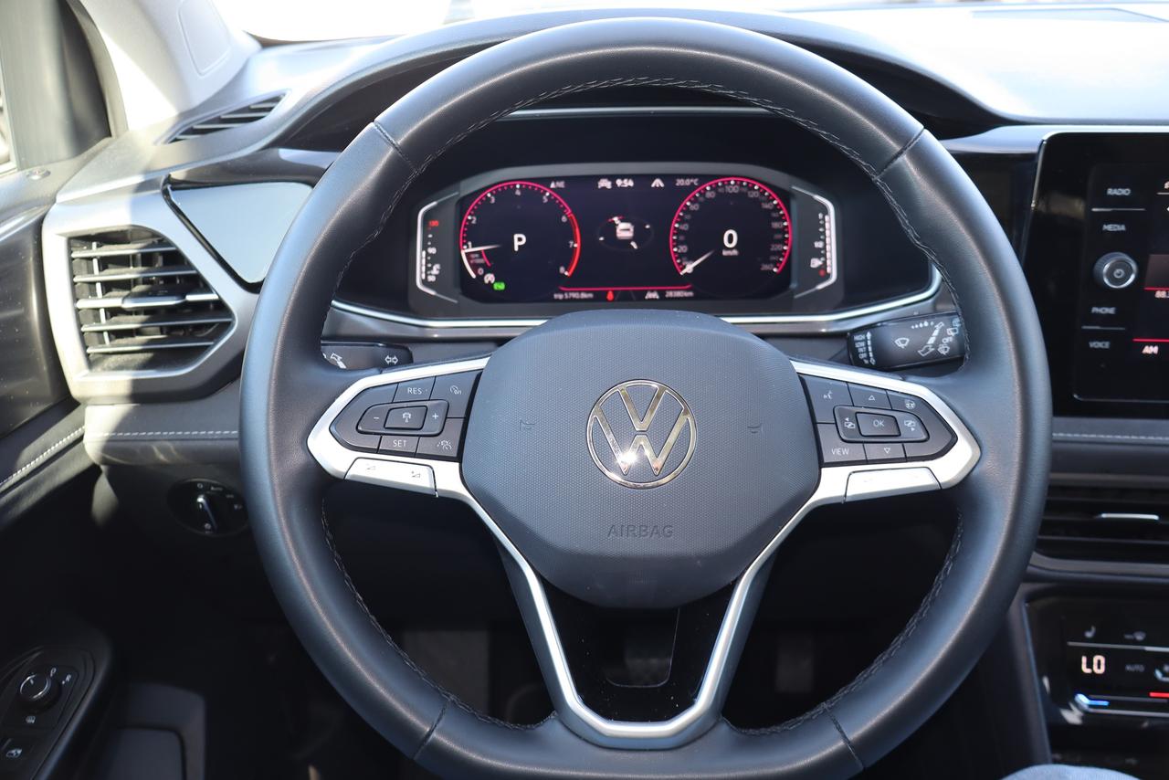 2026 Volkswagen Taos Comfortline Black Edition 4MOTION Photo