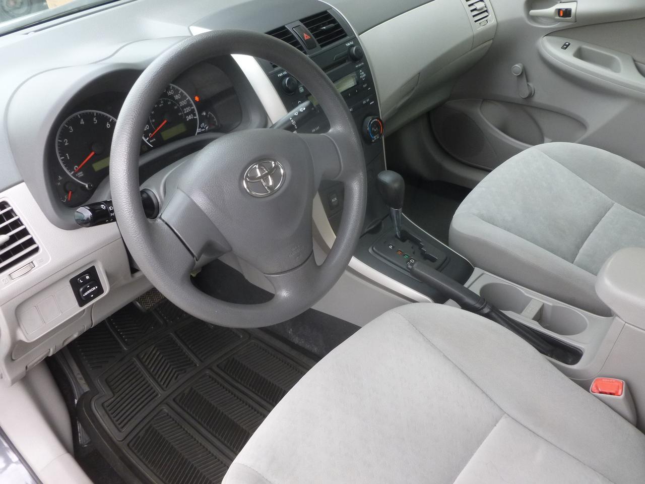 2009 Toyota Corolla CE Photo