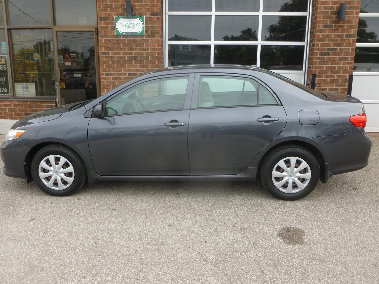 2009 Toyota Corolla CE Photo