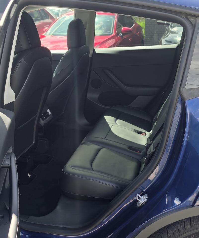 2022 Tesla Model Y PERFORMANCE / NO ACCIDENTS / AWD / LEATHER / NAV Photo