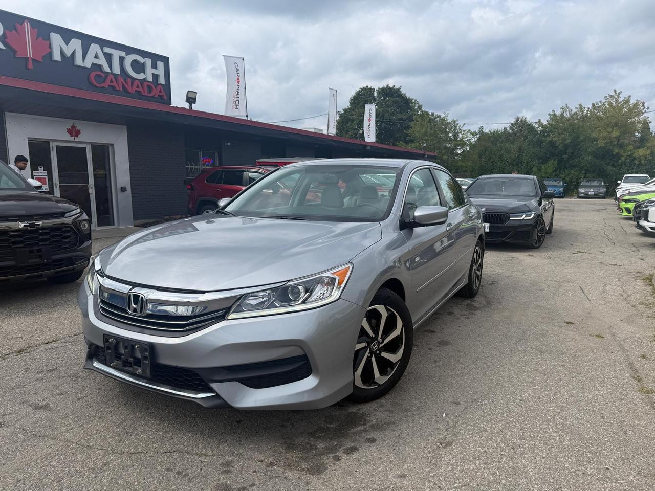 2017 Honda Accord LX / NO ACCIDENTS / PWR SEAT / REAR CAM / CRUISE - Photo #1