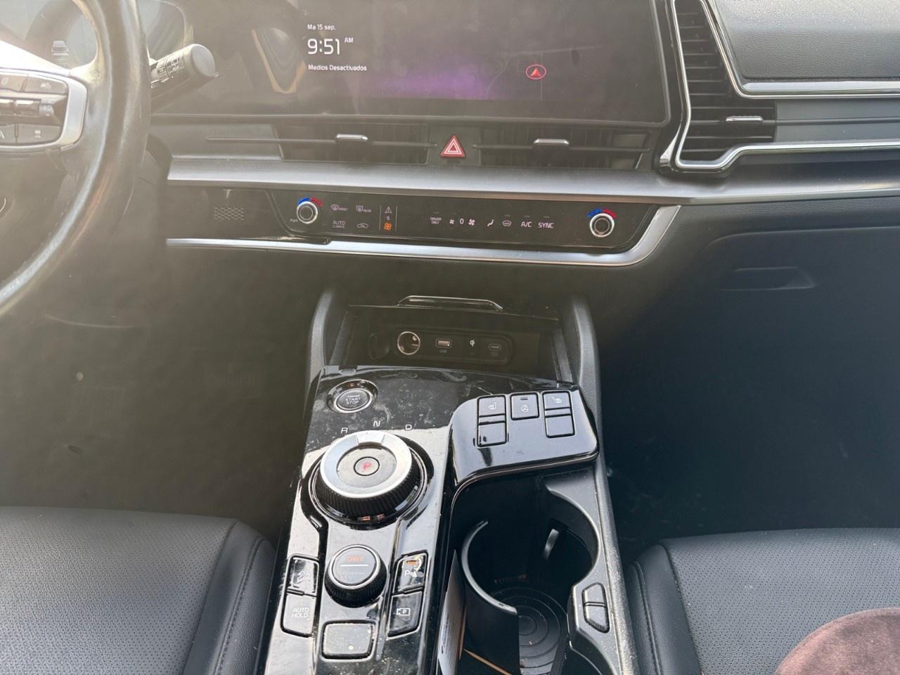 2024 Kia Sportage Hybrid EX AWD Photo