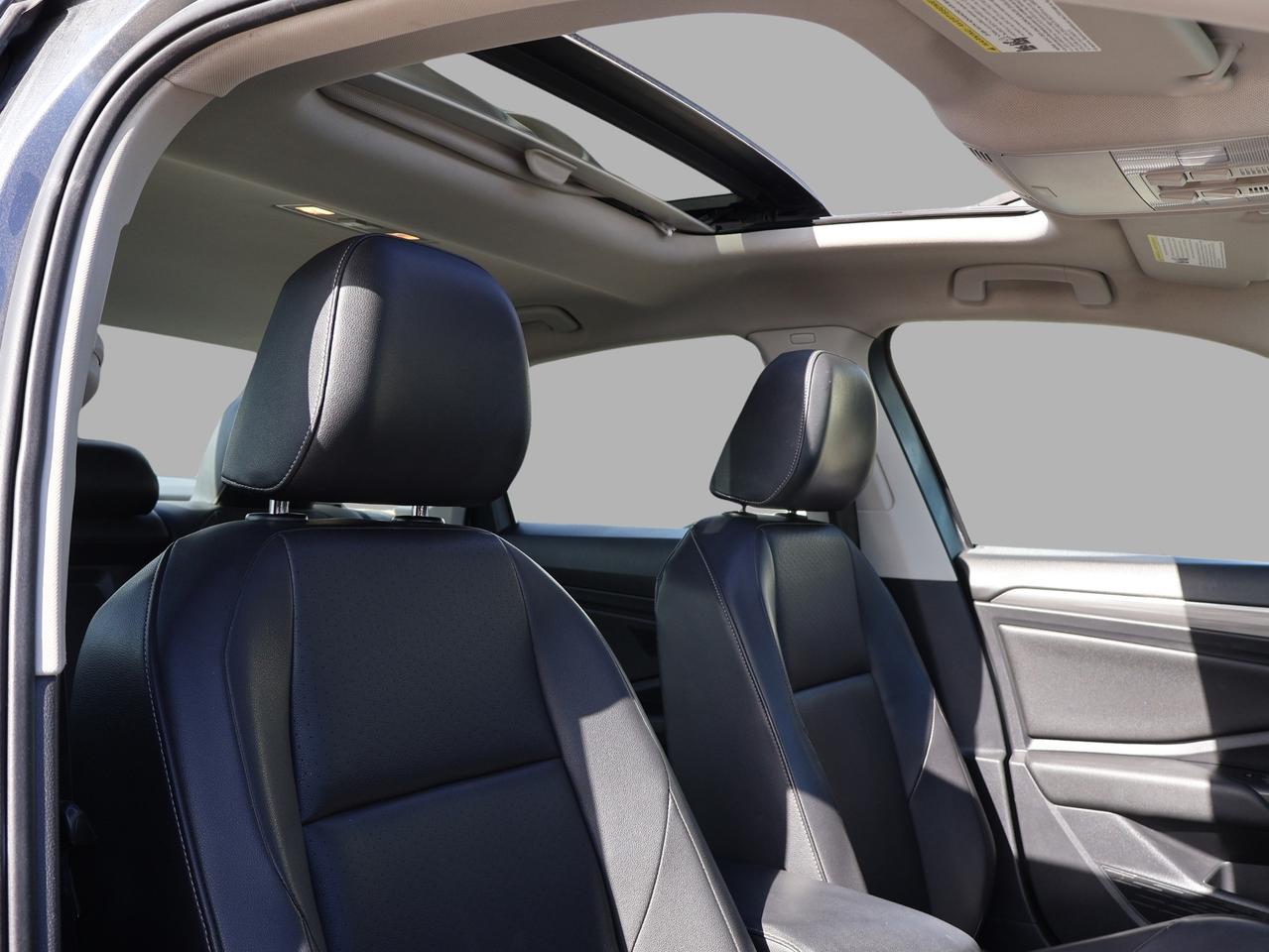 2019 Volkswagen Jetta HIGHLINE CAMERA BLUETOOTH LEATHER HEATED SUNROOF CRUISE ALLOYS Photo
