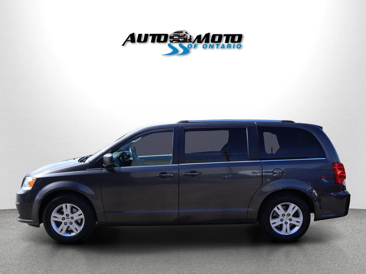 2018 Dodge Grand Caravan V6 CREW PLUS *ACCIDENT FREE*1 OWNER*CHRYSLE CAMERA NAV BLUETOOTH LEATHER HEATED SEATS CRUISE ALLOYS R MAINTAIN* Photo