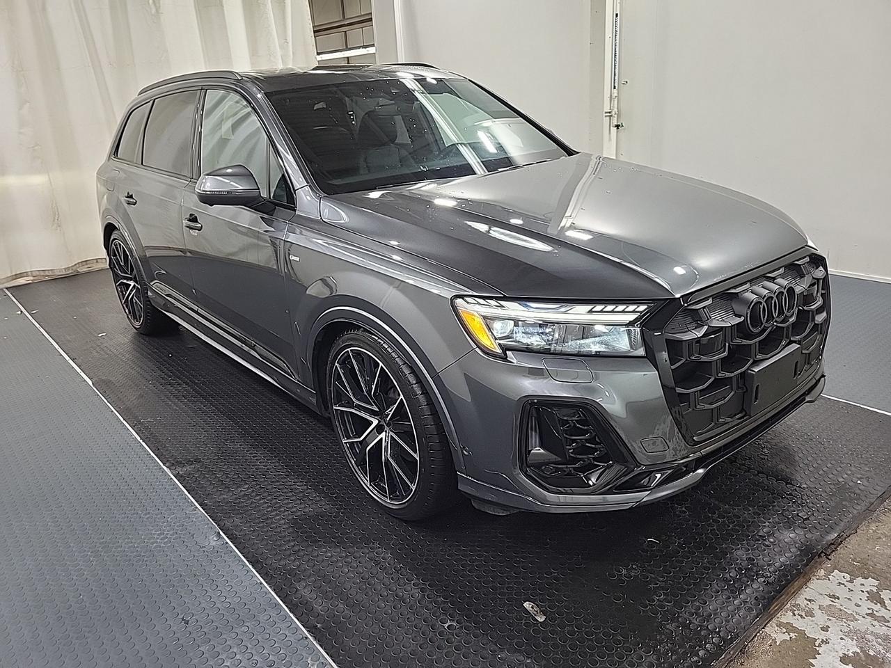2026 Audi Q7 Technik S-LINE QUATTRO |7 PASS|HUD|NAVI|LOW KM!! - Photo #1