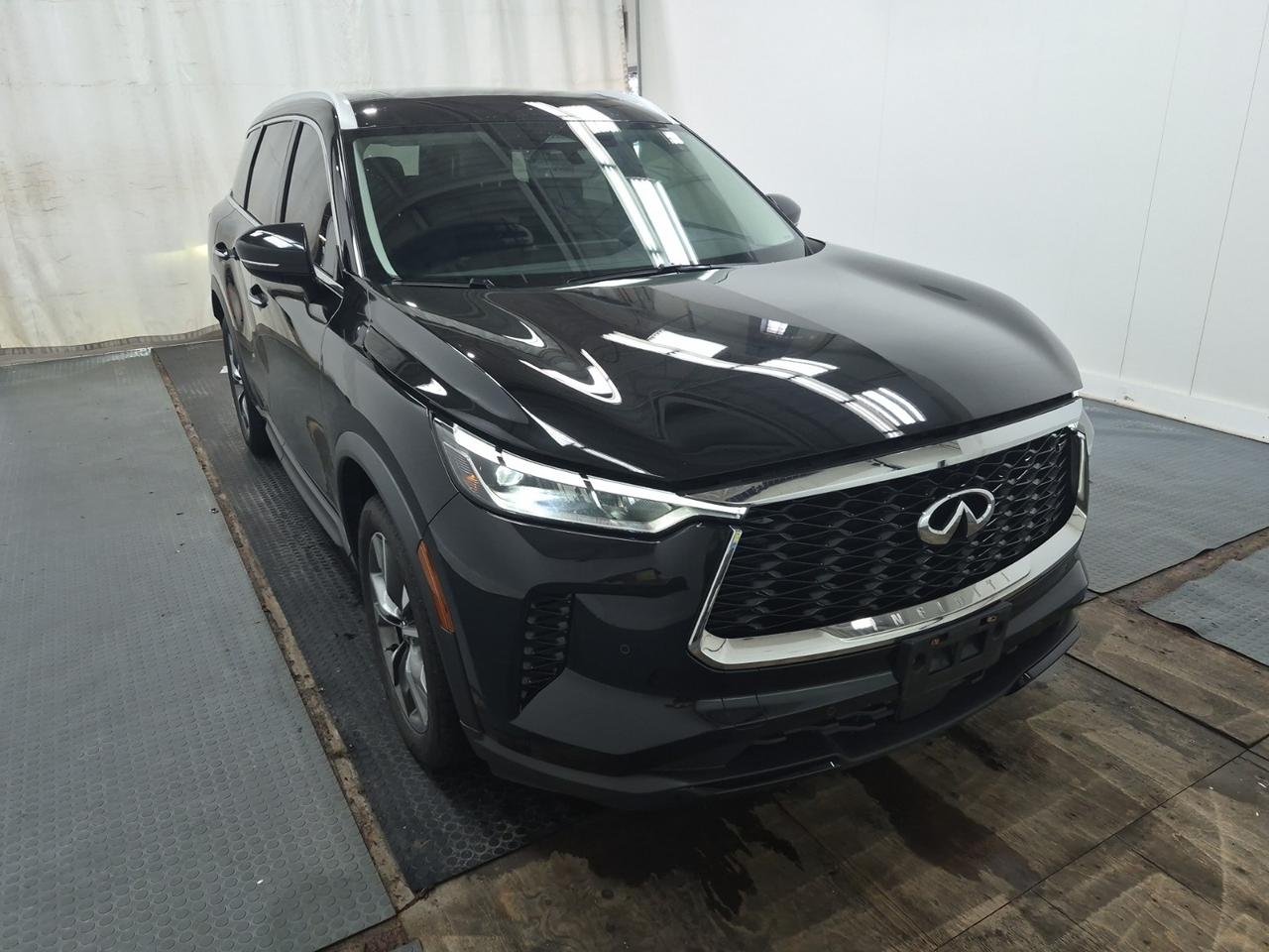 2023 Infiniti QX60 LUXE AWD |CLEAN CARFAX|7 PASS|NAVI|PANO| - Photo #1