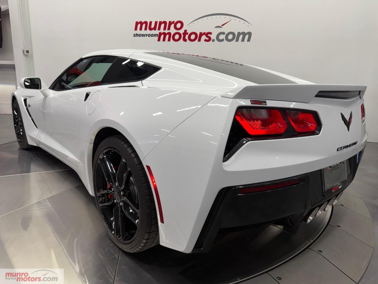 2019 Chevrolet Corvette StingRay Coupe 2LT Photo