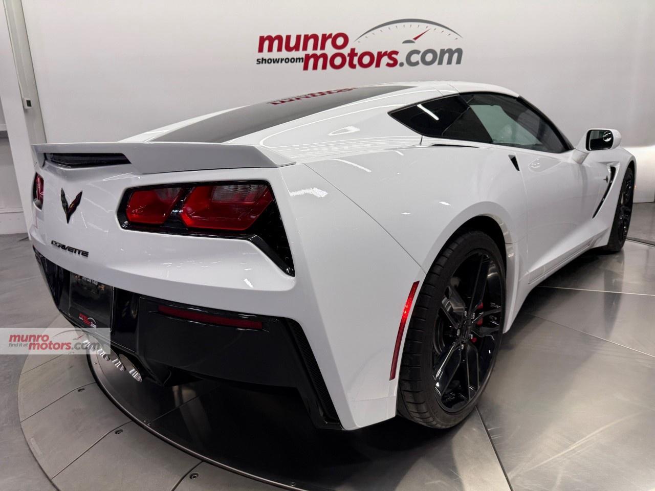 2019 Chevrolet Corvette StingRay Coupe 2LT Photo