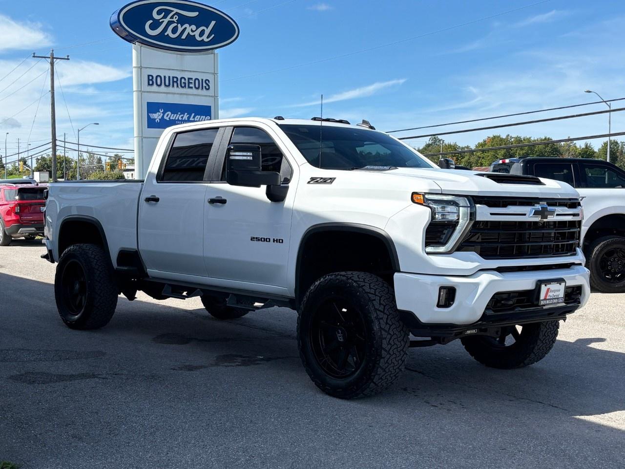 2024 Chevrolet Silverado 2500 HD 4WD Crew Cab Standard Box LT Photo
