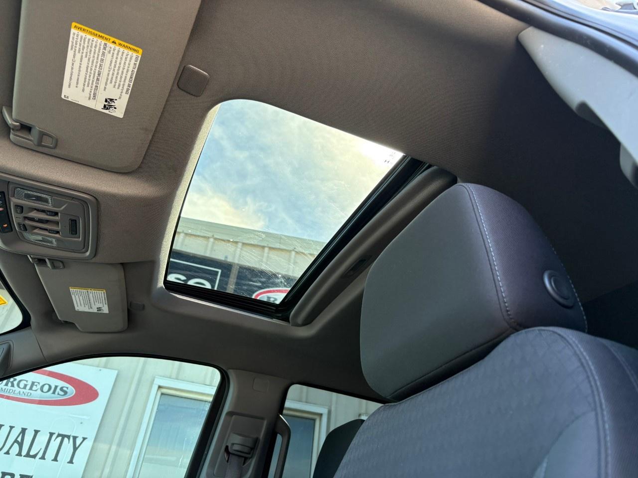 2024 Chevrolet Silverado 2500 HD 4WD Crew Cab Standard Box LT Photo