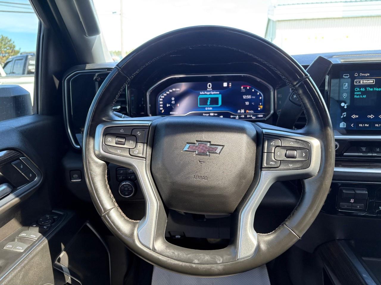 2024 Chevrolet Silverado 2500 HD 4WD Crew Cab Standard Box LT Photo