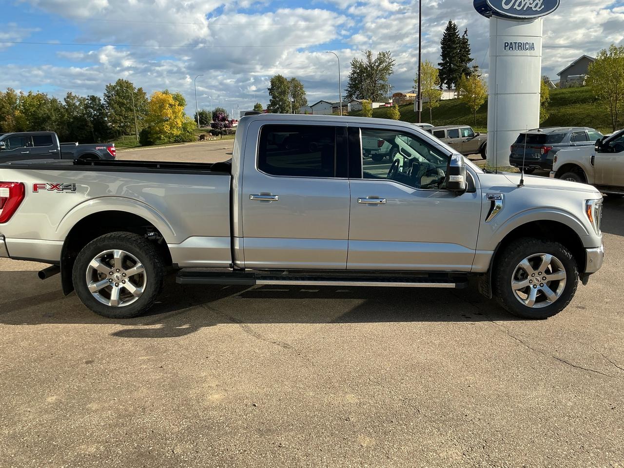 2021 Ford F-150 Lariat Photo3