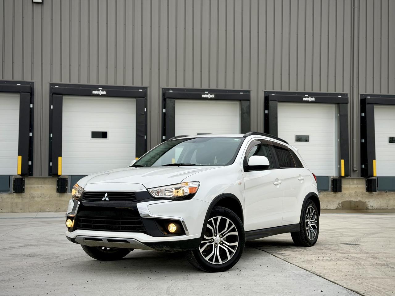 2016 Mitsubishi RVR SE Limited Edition - Photo #1