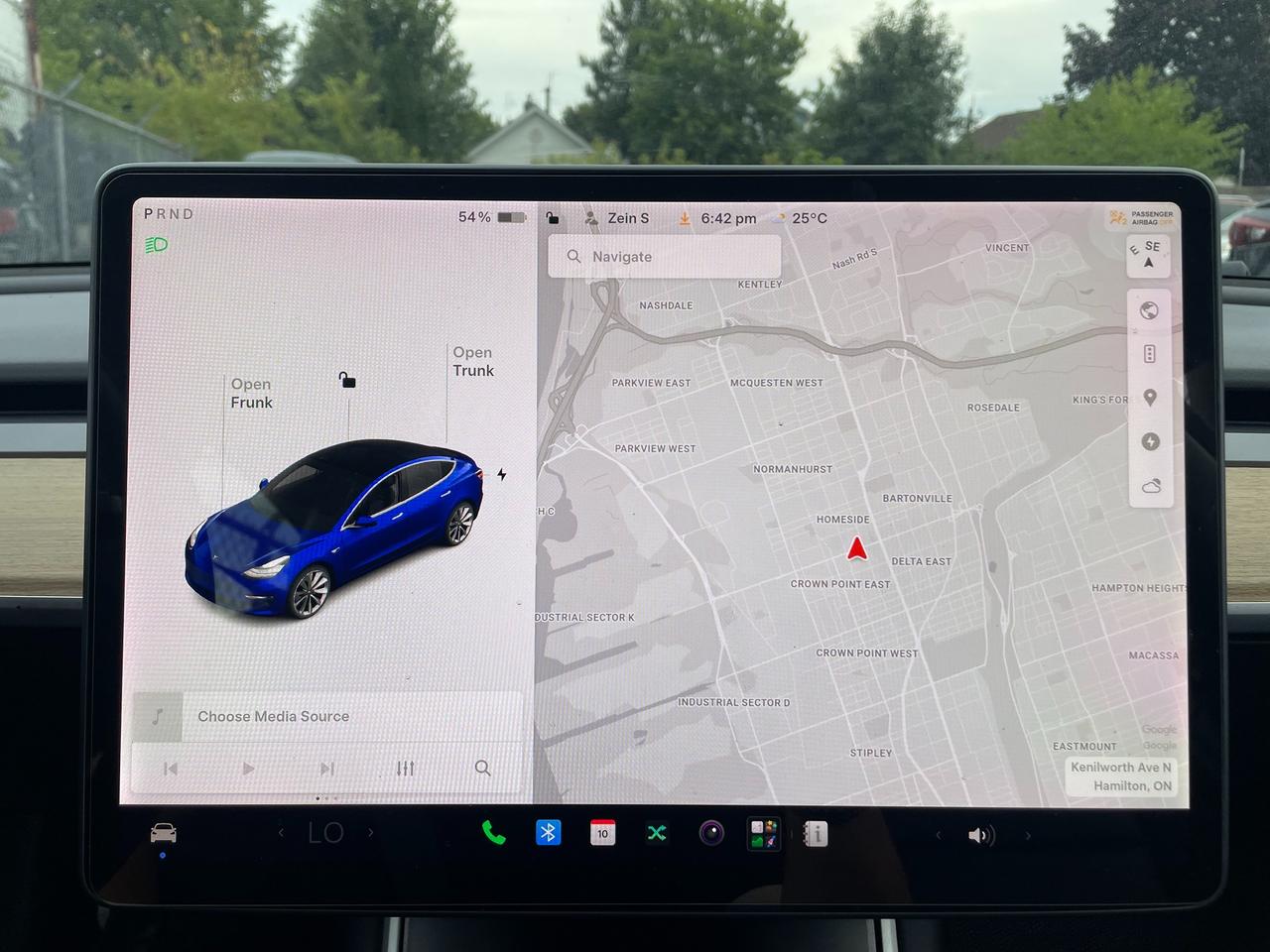 2018 Tesla Model 3 Long Range AWD *FRONT & REAR HEATED SEATS, SAFETY* Photo