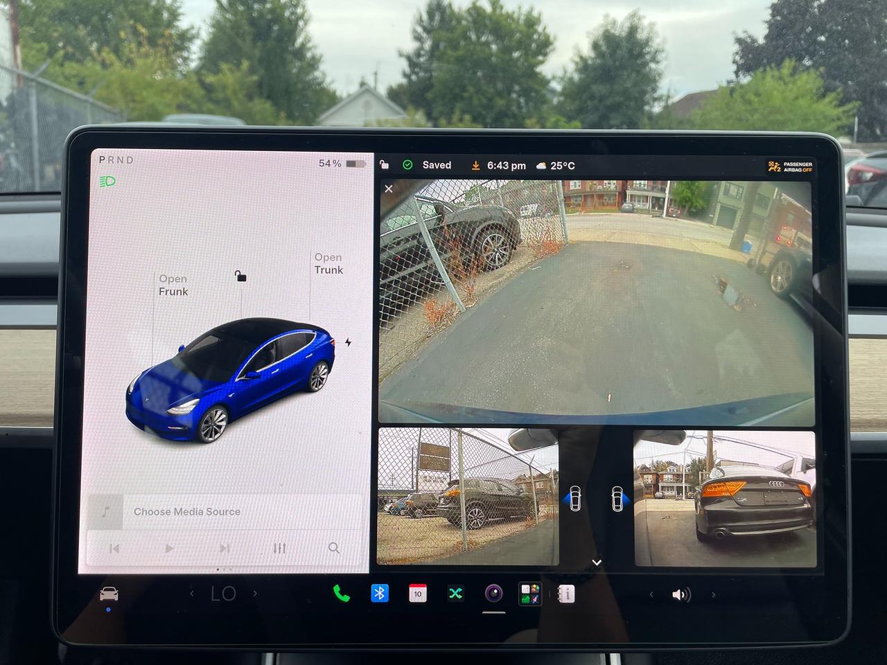 2018 Tesla Model 3 Long Range AWD *FRONT & REAR HEATED SEATS, SAFETY* Photo
