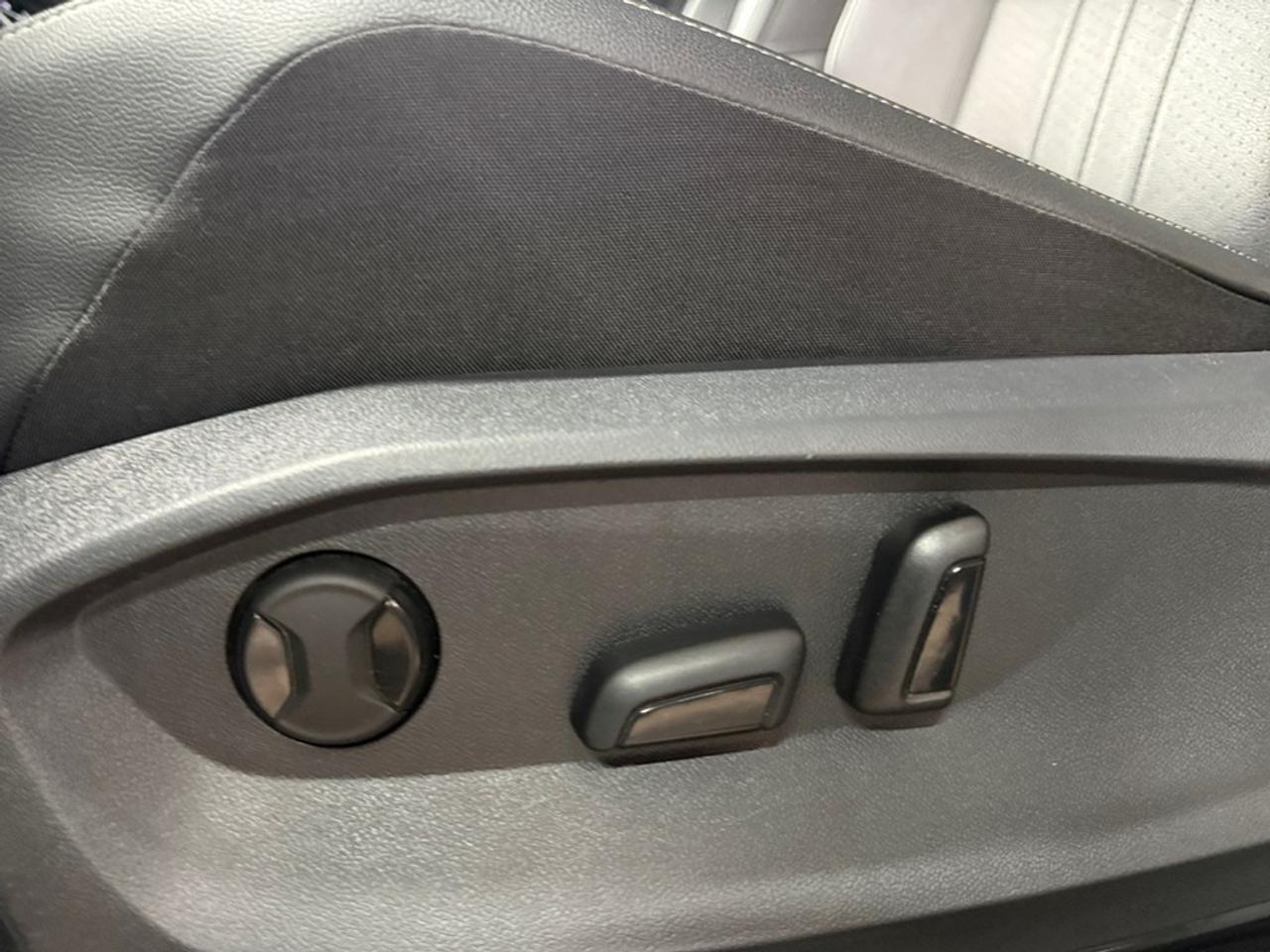 2024 Volkswagen Tiguan COMFORTLINE 4Motion Photo
