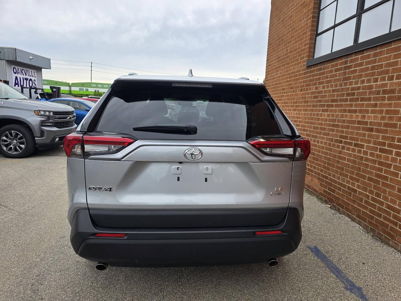 2025 Toyota RAV4 Hybrid LE AWD Photo
