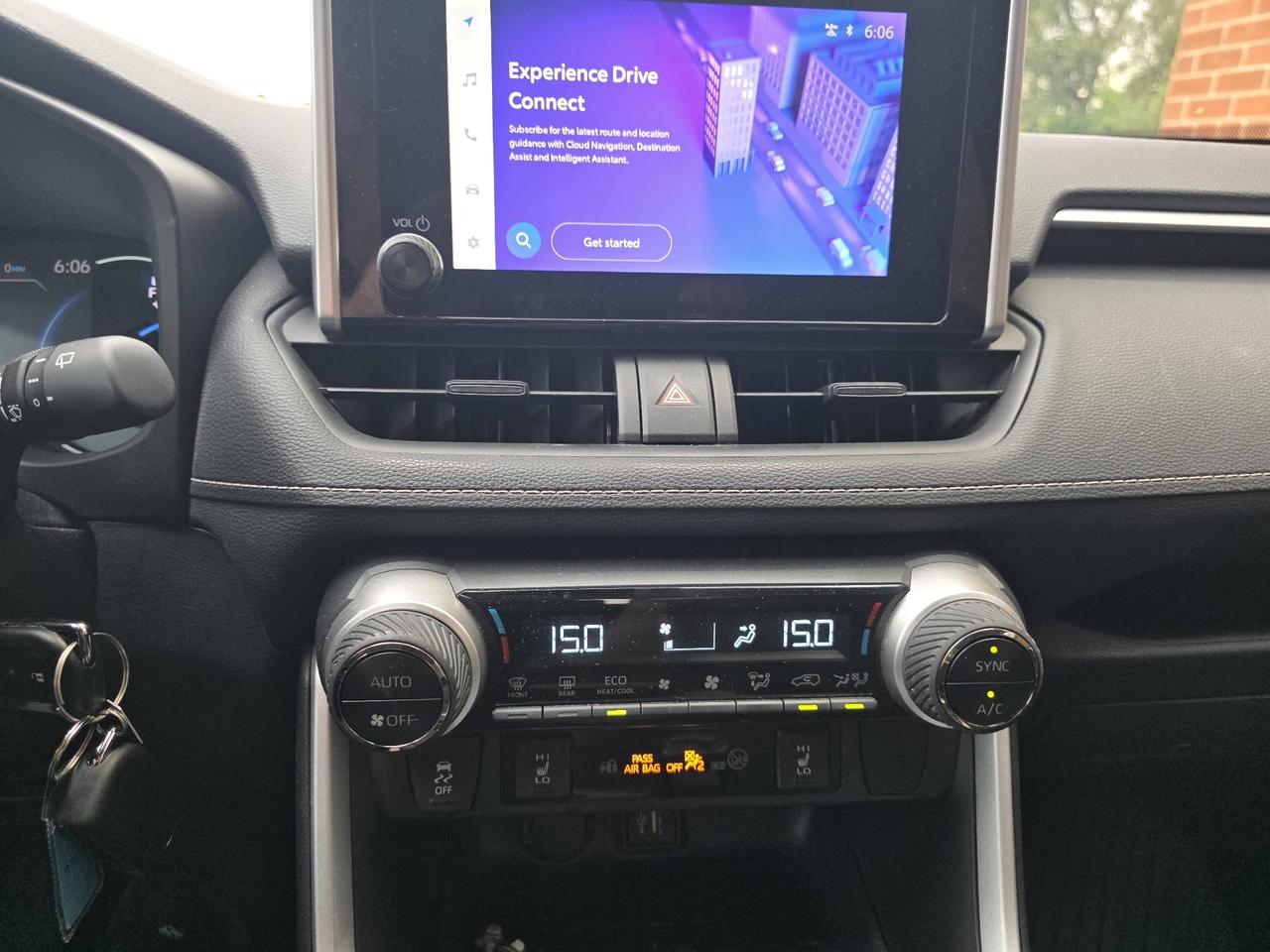 2025 Toyota RAV4 Hybrid LE AWD Photo